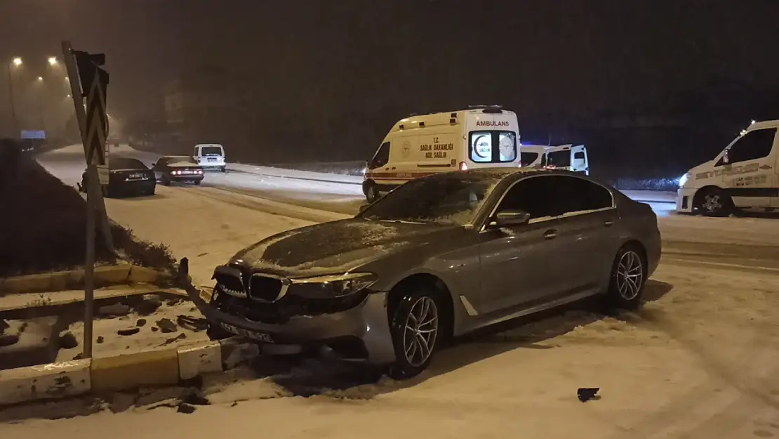 Konya'da kar yağışı kazaya neden oldu