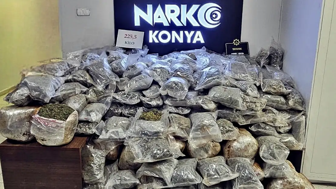 Konya'da bir  araçta 225 kilo 500 gram uyuşturucu yakalandı!