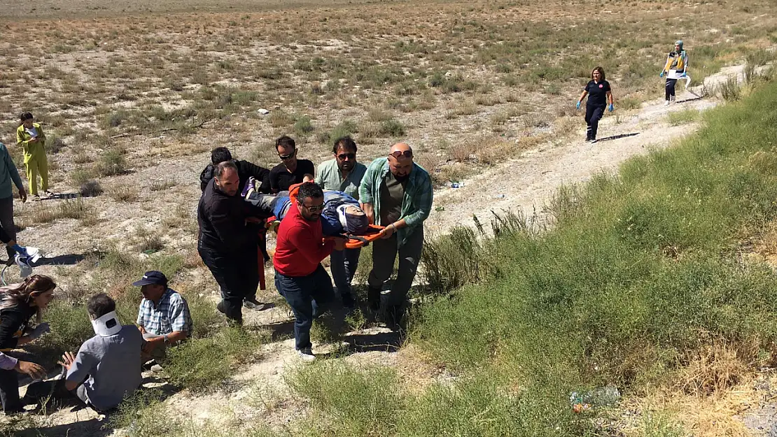 Konya'da kontrolden çıkan otomobil takla attı! 5 yaralı