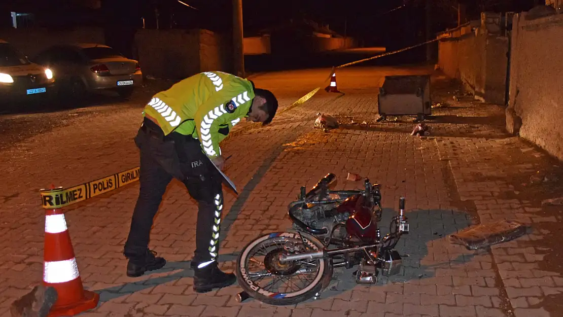 Konya'da motor kazası, iki genç yaralandı