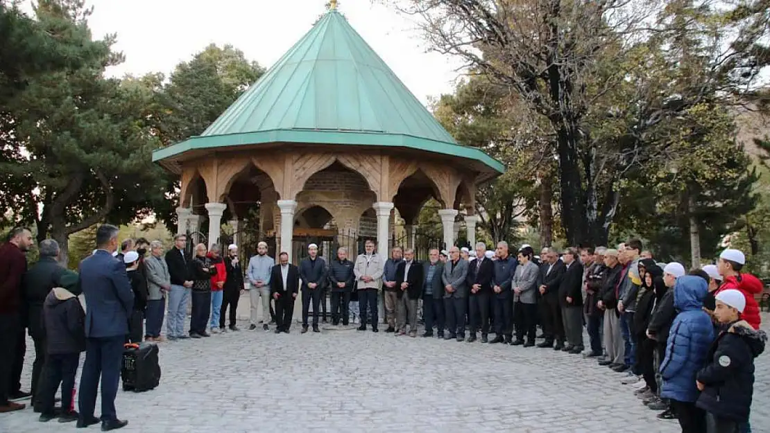 Konya'da Nasreddin Hoca'nın Ruhuna 739 Hatim inildi!