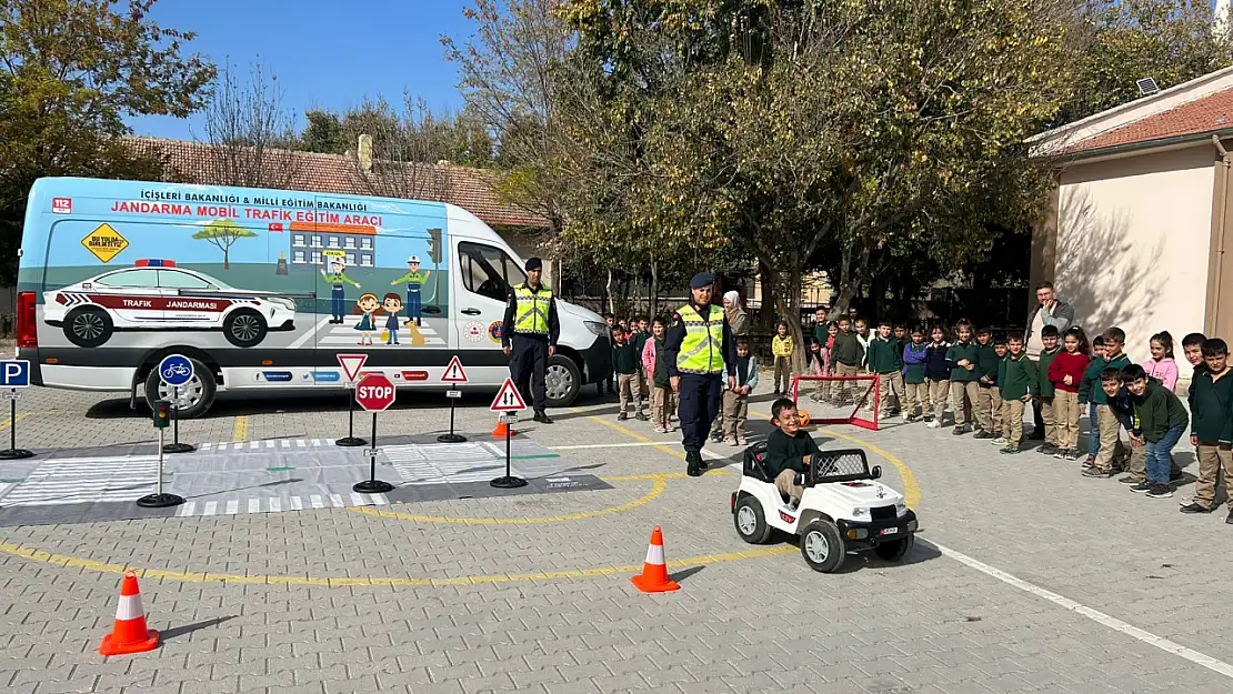 Konya'da öğrencilere trafik eğitimi verildi!