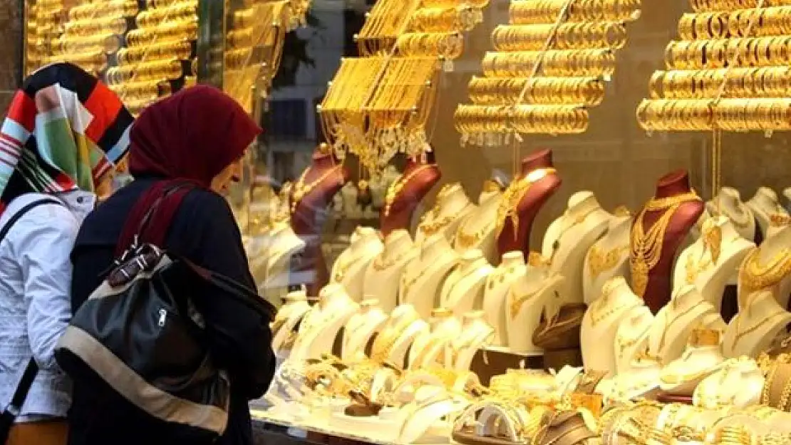 Konya'da Sarraflar Çarşısında Hareketlilik Başladı