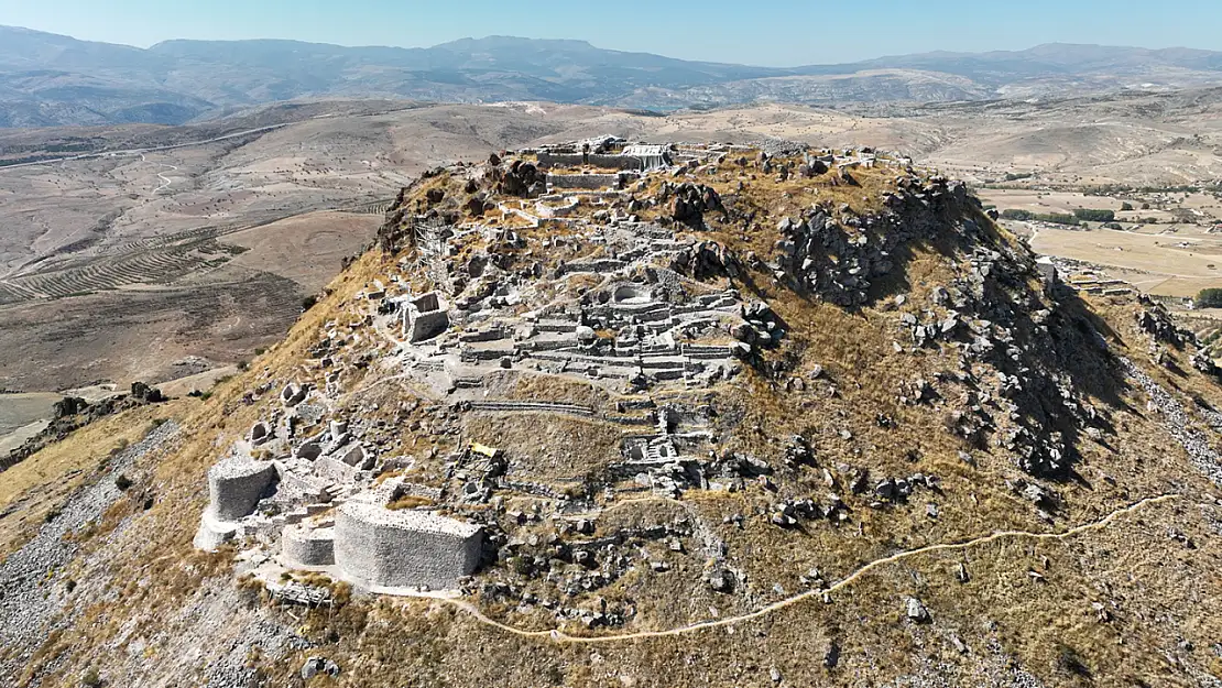 Konya'da Tarihi Kale'de çalışmalar hummalı bir şekilde sürüyor