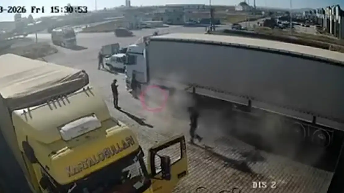 Konya'da TIR tamir ederken patlamaya yakalandı: Ustanın ölümden döndüğü anlar kamerada!