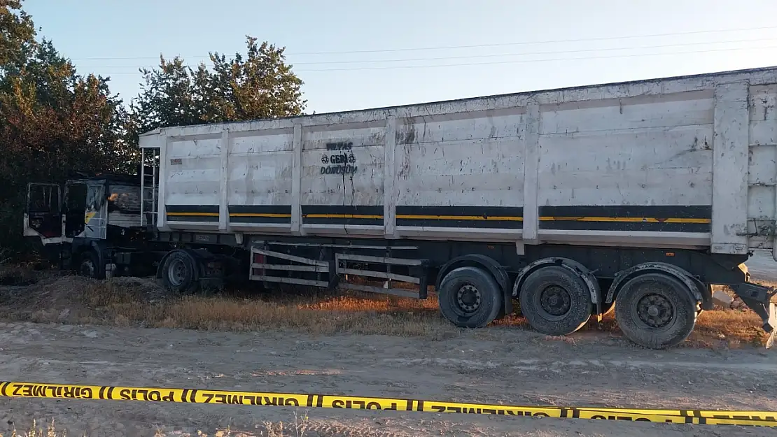 Konya'da tırda yangın çıktı: 1 ölü