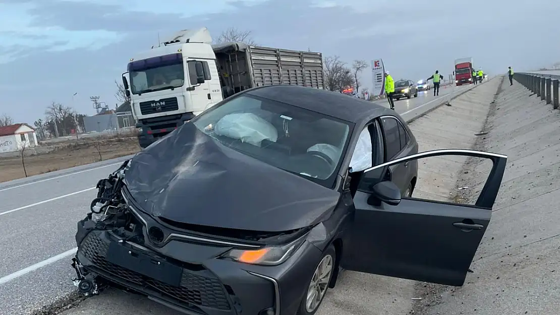 Konya'da trafik kazalarında 2 kişi yaralandı