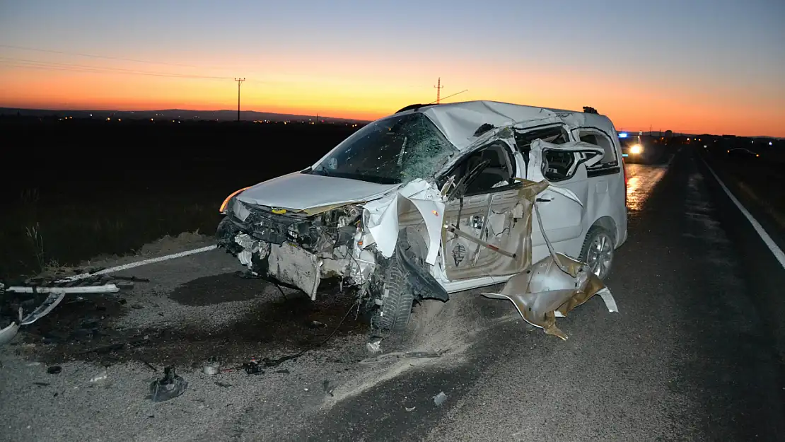 Konya'da trafik kazası! Büyük hasar var