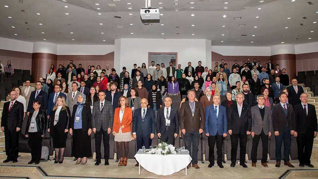 Konya'da Türkiye Yüzyılı'nda Bor Teknolojileri ve Tarımda Bor Çalıştayı düzenlendi!