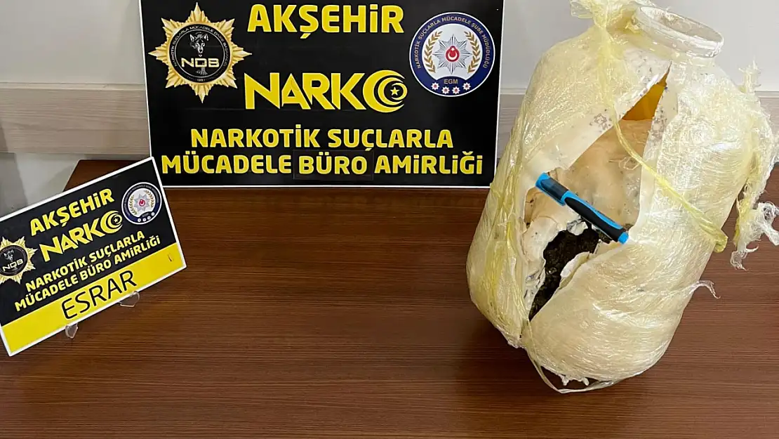 Konya'da uyuşturucu operasyonu: 2 kilo 750 gram esrar ele geçirildi