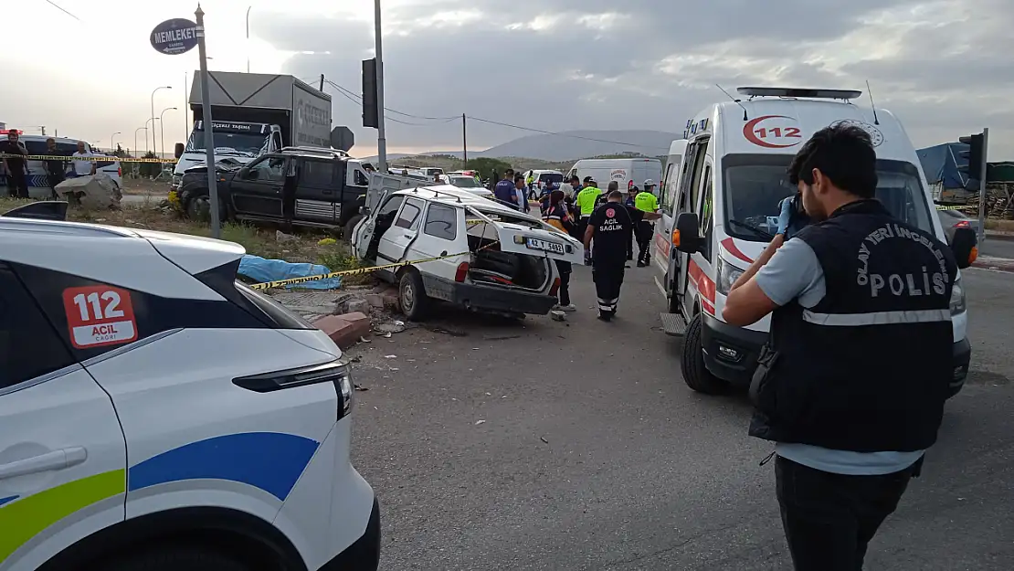 Konya'da yaşlı çiftin hayatını kaybettiği kaza kameralara yansıdı!