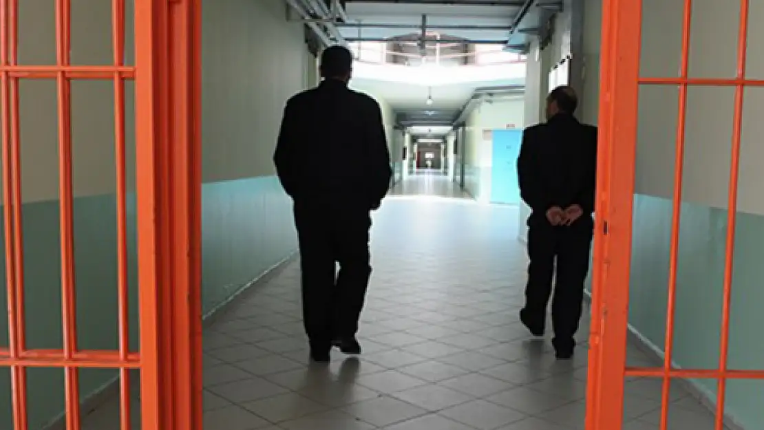 Konya'daki cezaevinde darp iddiası: 54 yaşındaki adam tahliye edildikten sonra hastaneye kaldırıldı!