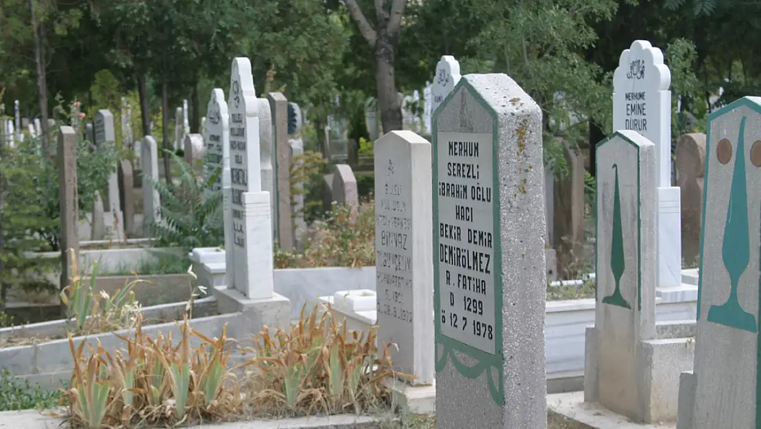 Konya Kulu'da bir kişinin mezarı otopsi için açıldı!