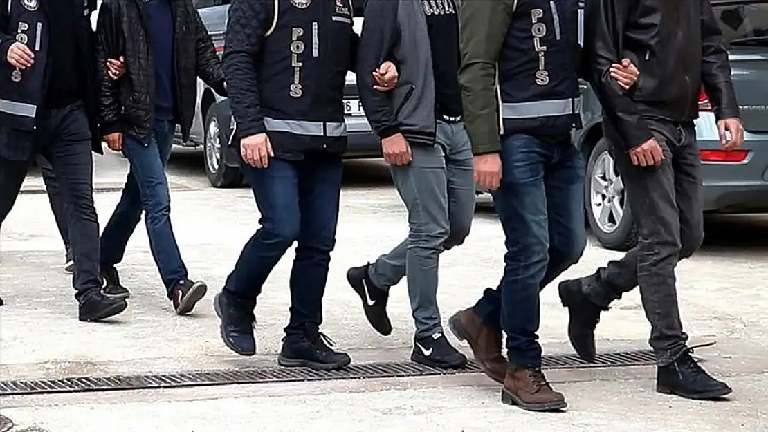 Konya merkezli FETÖ operasyonu: 7 gözaltı!