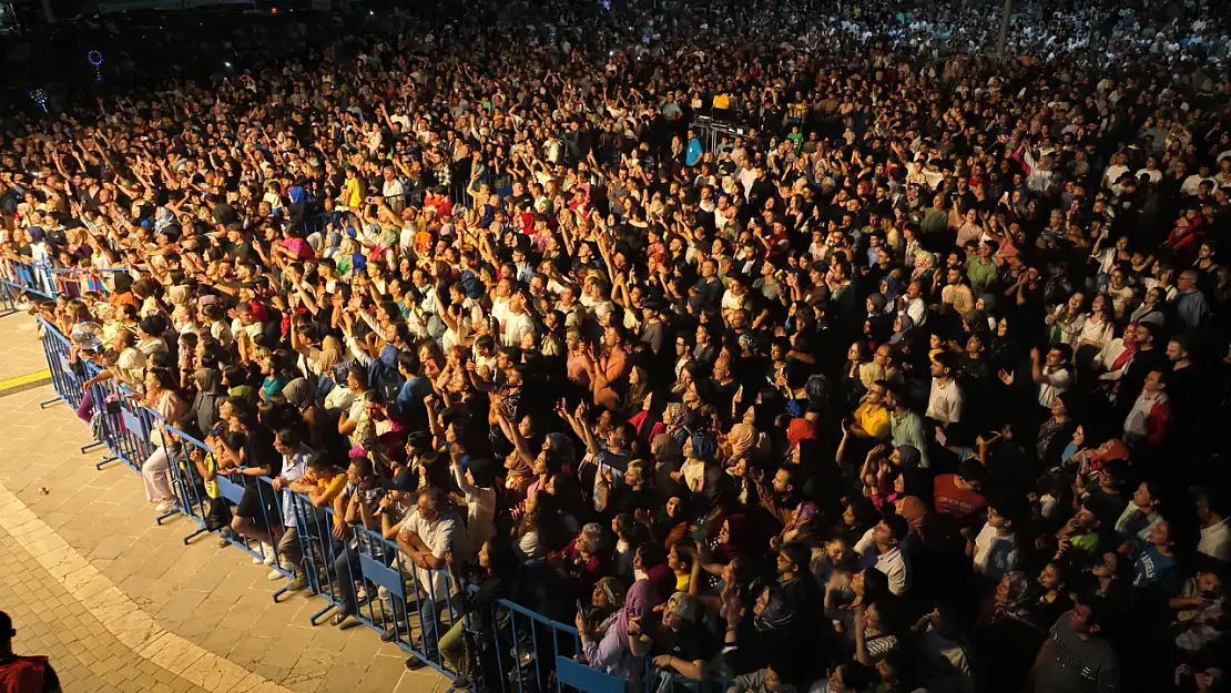 Konya'nın bu ilçesine ünlü akını! Hangi sanatçılar geliyor!