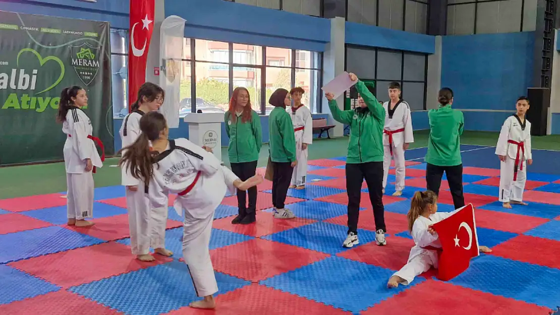 Konya'nın genç taekwondocuları kuşak için sahneye çıktı!