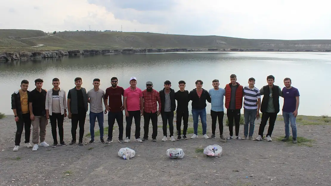 Konya'nın gençleri çevre temizliği gerçekleştirdi