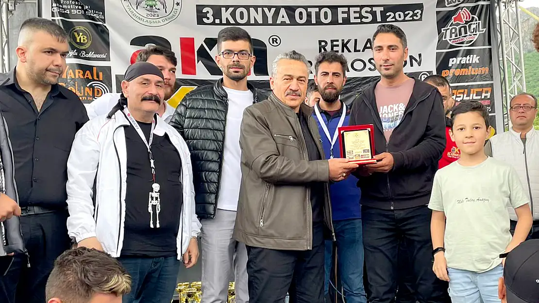 Konya'nın o ilçesinde modifiye ve klasik araç festivali düzenlendi