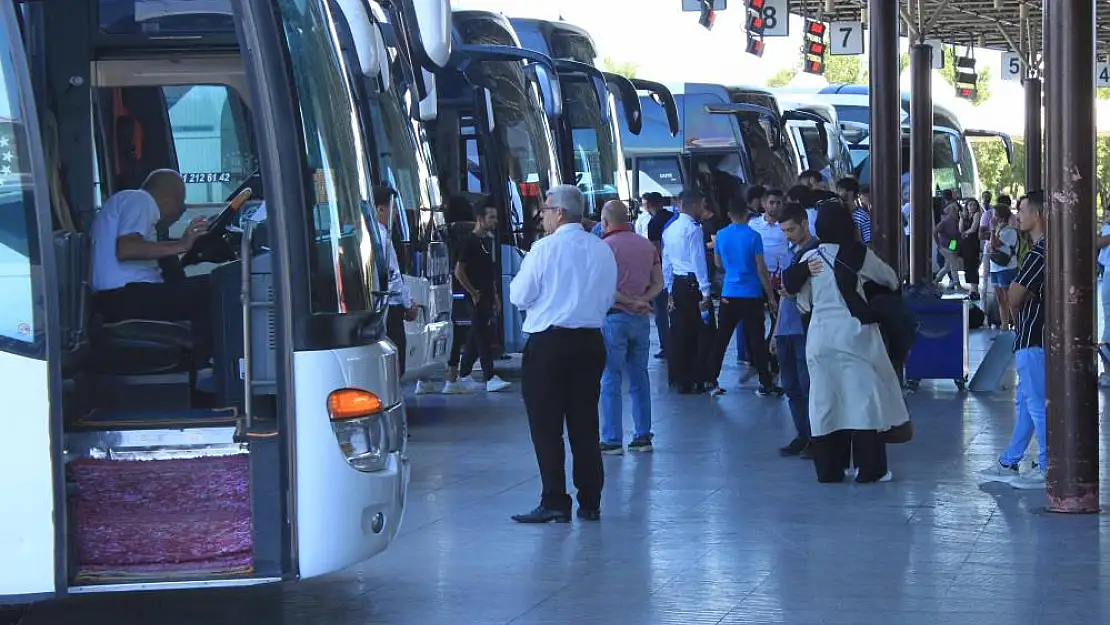 Konya otogarında bayram öncesi sakinlik hakim