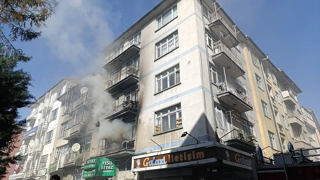 Konya bina yangını: Dumanlar gökyüzünü kapladı!