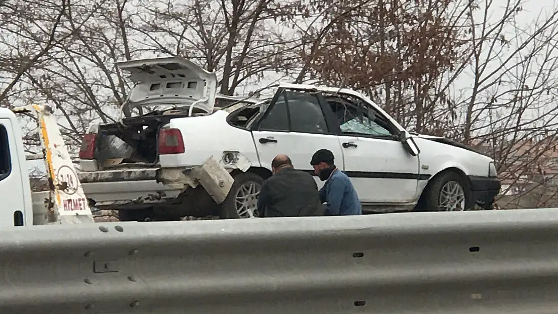 Konya'da otomobil şarampole yuvarlandı: 1 yaralı