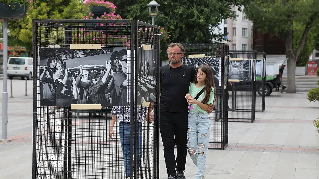 Konya'da Srebrenitsa şehitleri fotoğraf sergisiyle anıldı