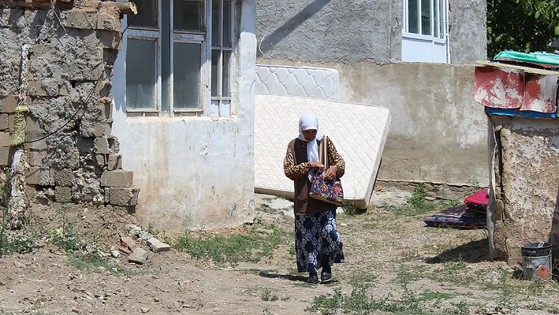 Konya'da yalnız yaşayan kadına polis sahip çıktı