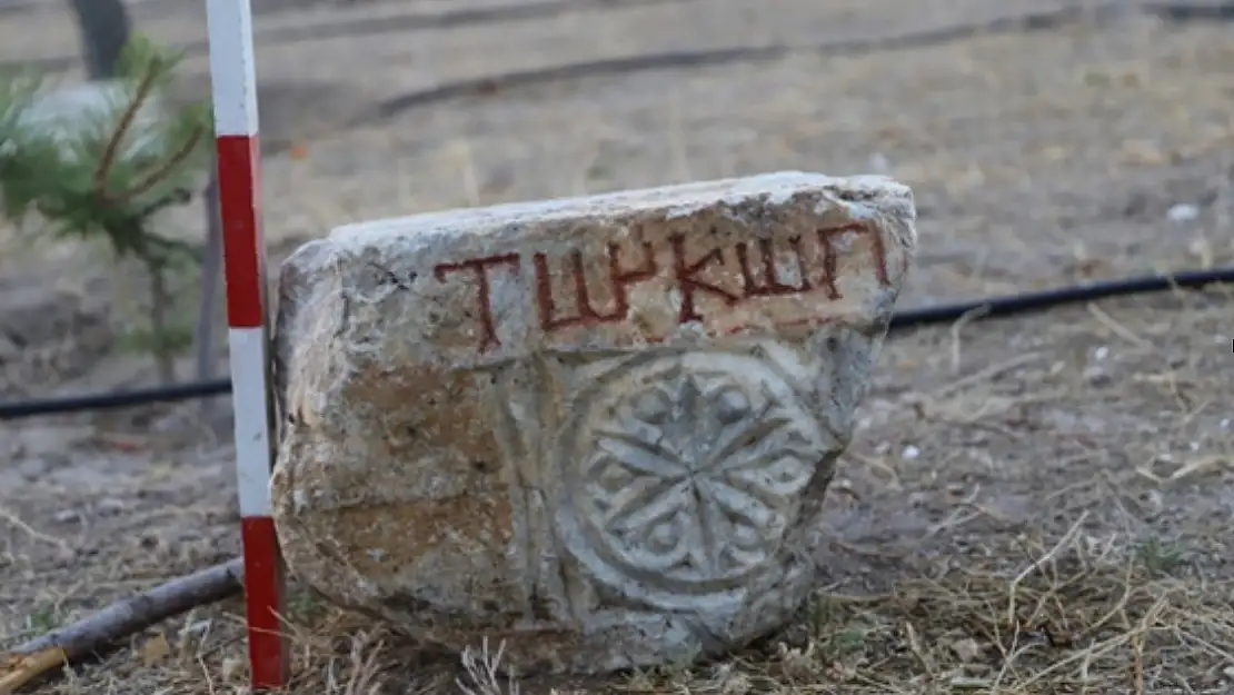 Konya'daki antik kazıda 'Türk' ibaresi yer alan yazıt bulundu