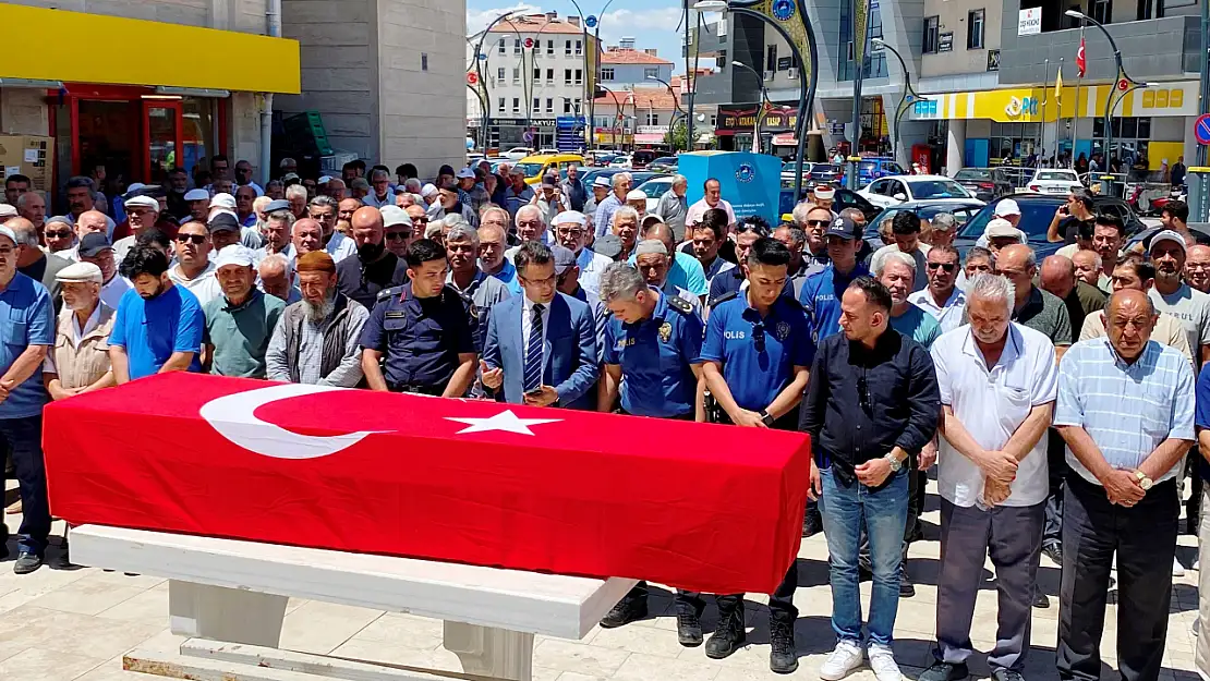 Konyalı emekli polis toprağa verildi