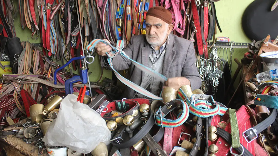 Konyalı Halil Amca 67 yıldır mesleğini yaşatıyor: Tek korkusu mesleğinin yok olması!