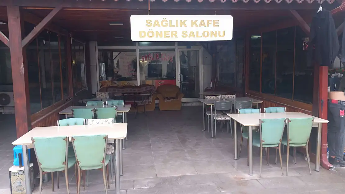 Konyalı Öğretmen Cihanbeyli'de askıda çay kampanyası başlattı!