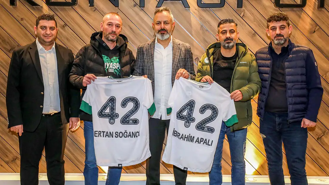 Konyaspor Başkanı Korkmaz tribün liderleri ile bir araya geldi!