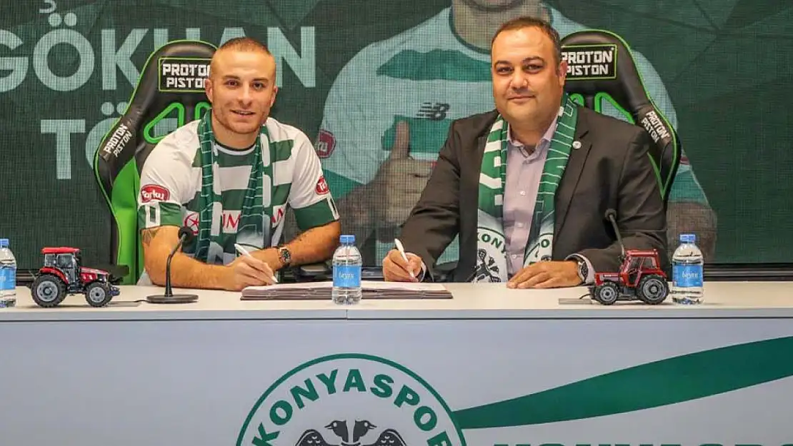 İmzalar atıldı! Konyaspor'da 30 numaralı forma o futbolcuya emanet!