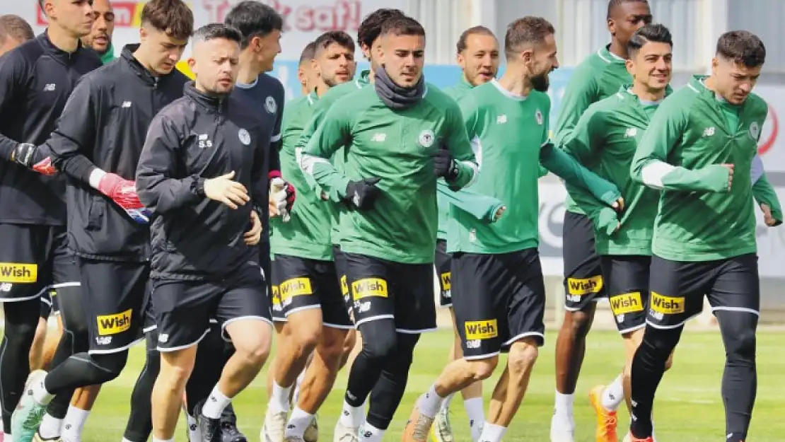 Konyaspor'da 7 futbolcu geri dönüyor!