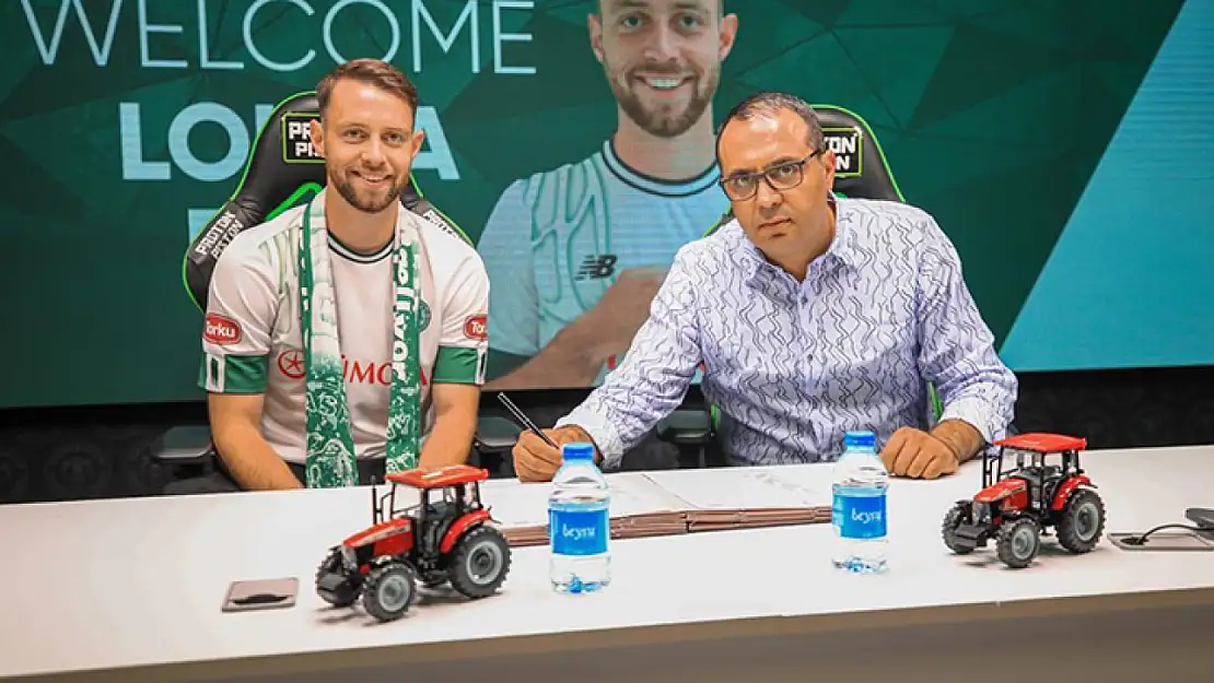 Konyaspor'da beklenen transfer imzayı attı