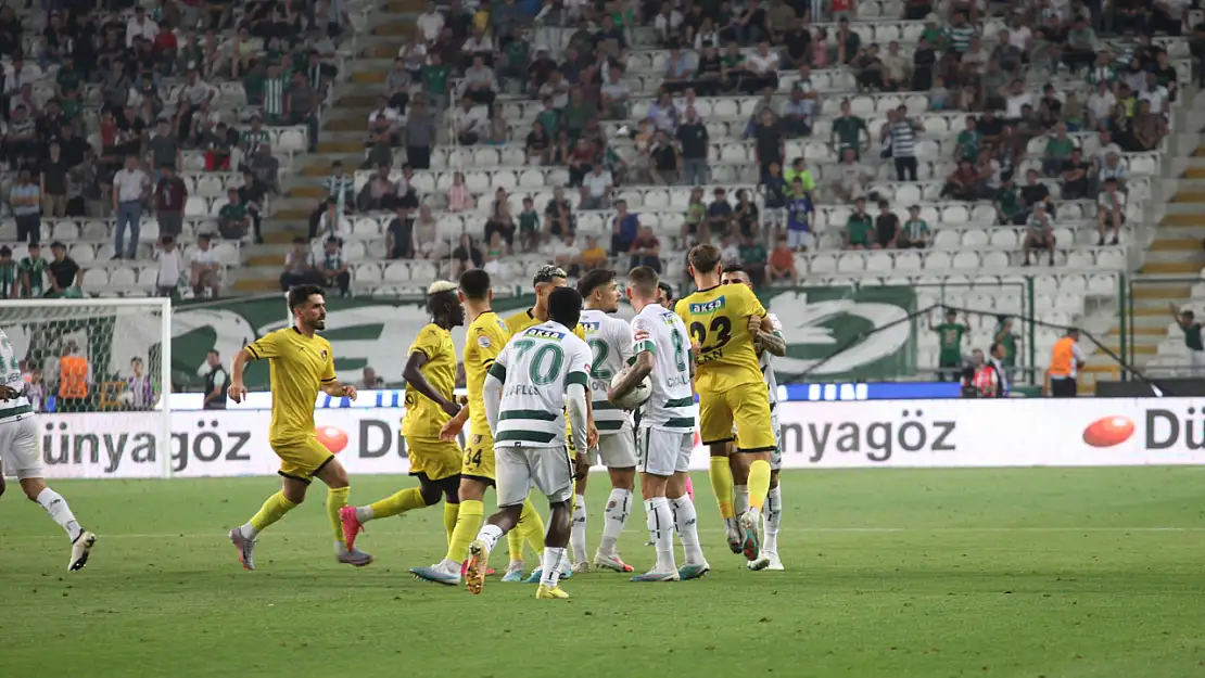 Konyaspor - İstanbul maçında tartışma çıktı