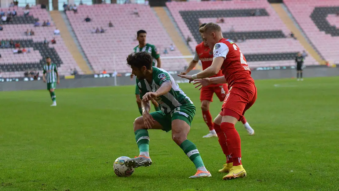 Konyaspor namağlup liderliğe yükseldi!