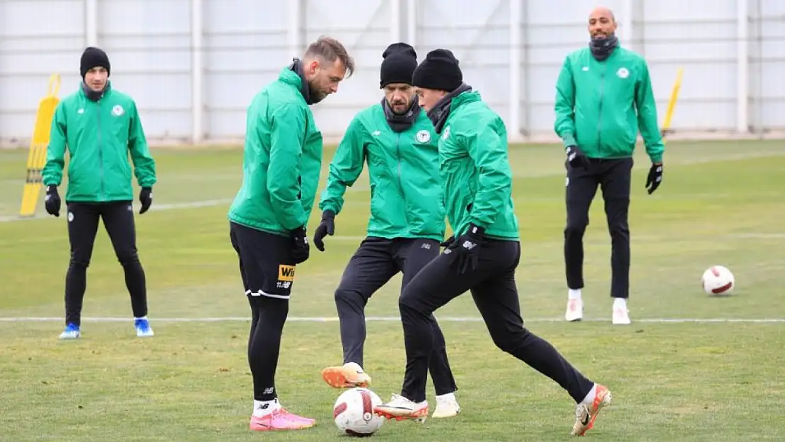 Konyaspor tempo artırdı!