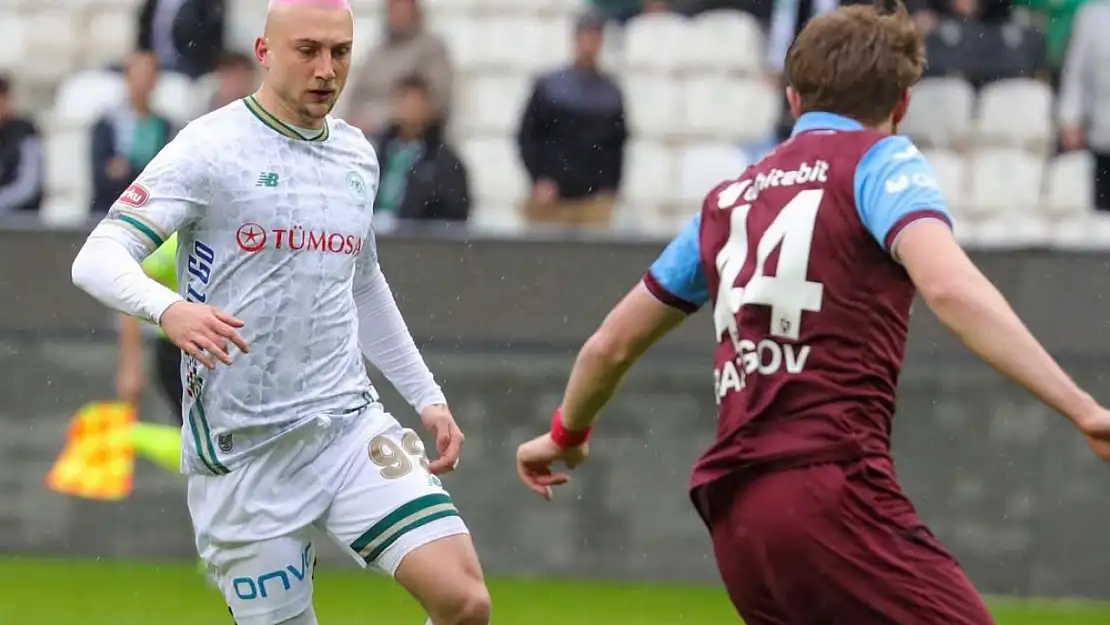 Konyaspor, Trabzonspor karşısında ilk yarıda direğe takıldı!