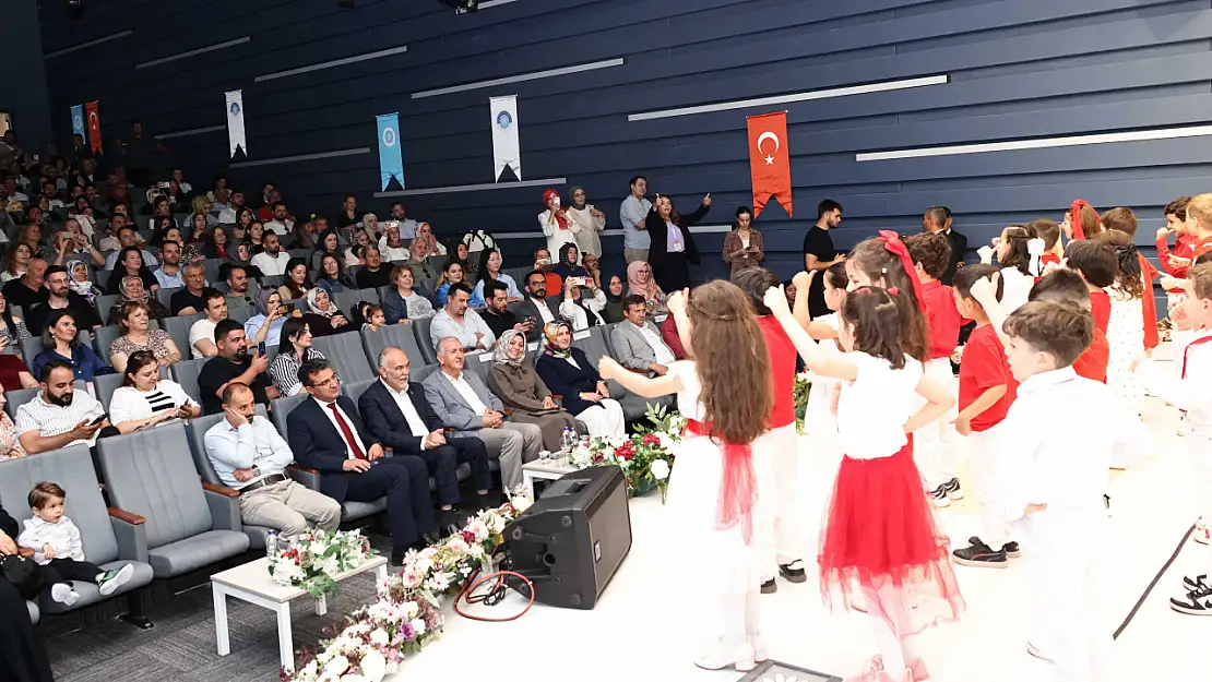 KOS Anaokulu'nda mezuniyet coşkusu