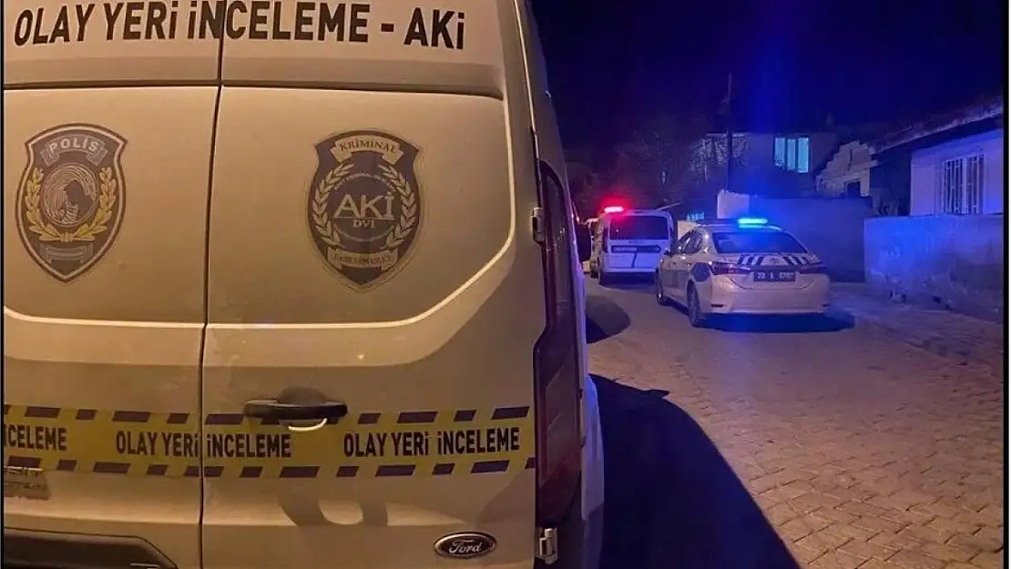 Kötü koku için gittiler, cesetle karşılaştılar