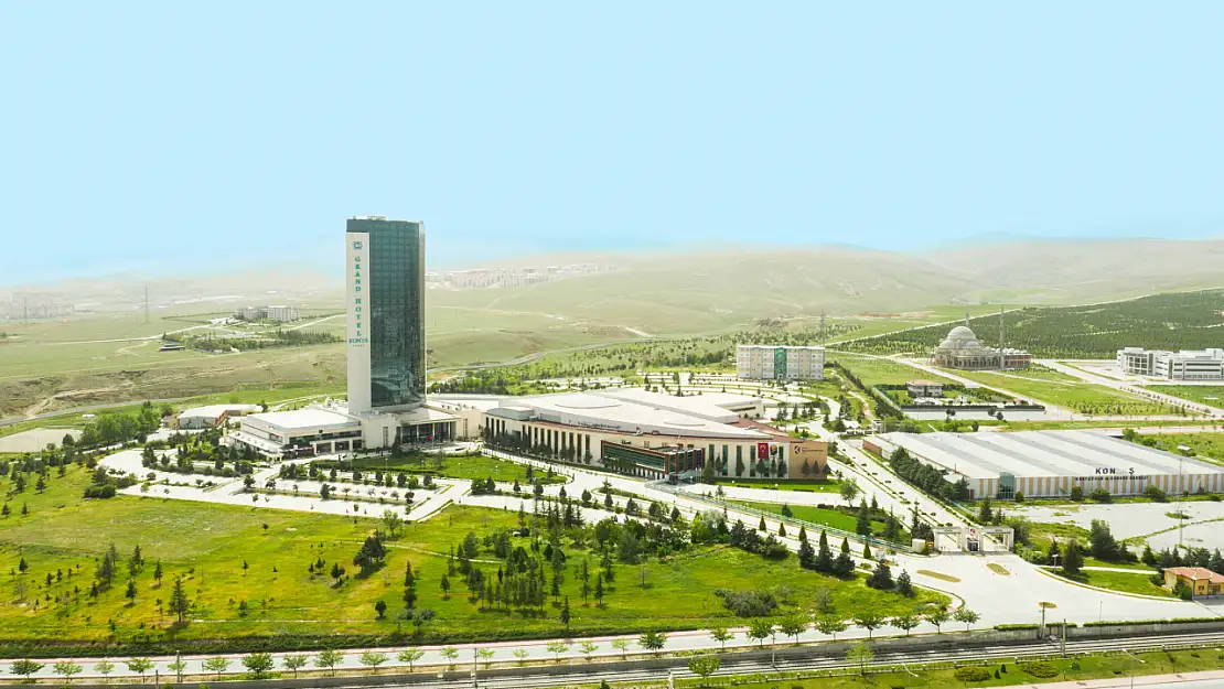 KTÜN, öğrenci memnuniyetinde Türkiye geneli sıralamada 12. oldu