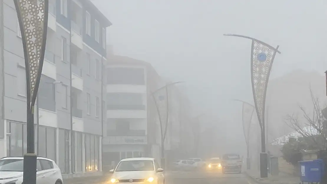 Kulu'da yoğun sis etkili oluyor