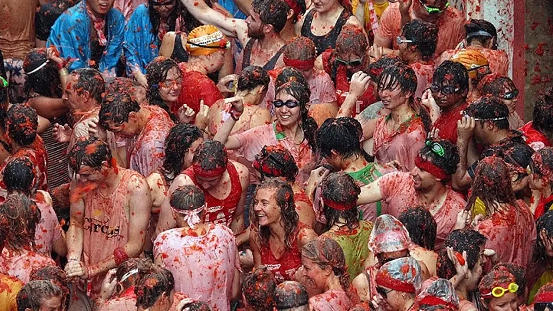 La Tomatina Festivali nedir? İspanya'da domates savaşları nasıl yapılıyor?