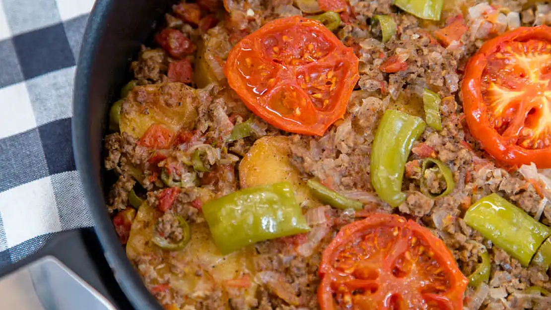 Lezzetli bir iftar sofrası İçin: Kıymalı patates musakka tarifi