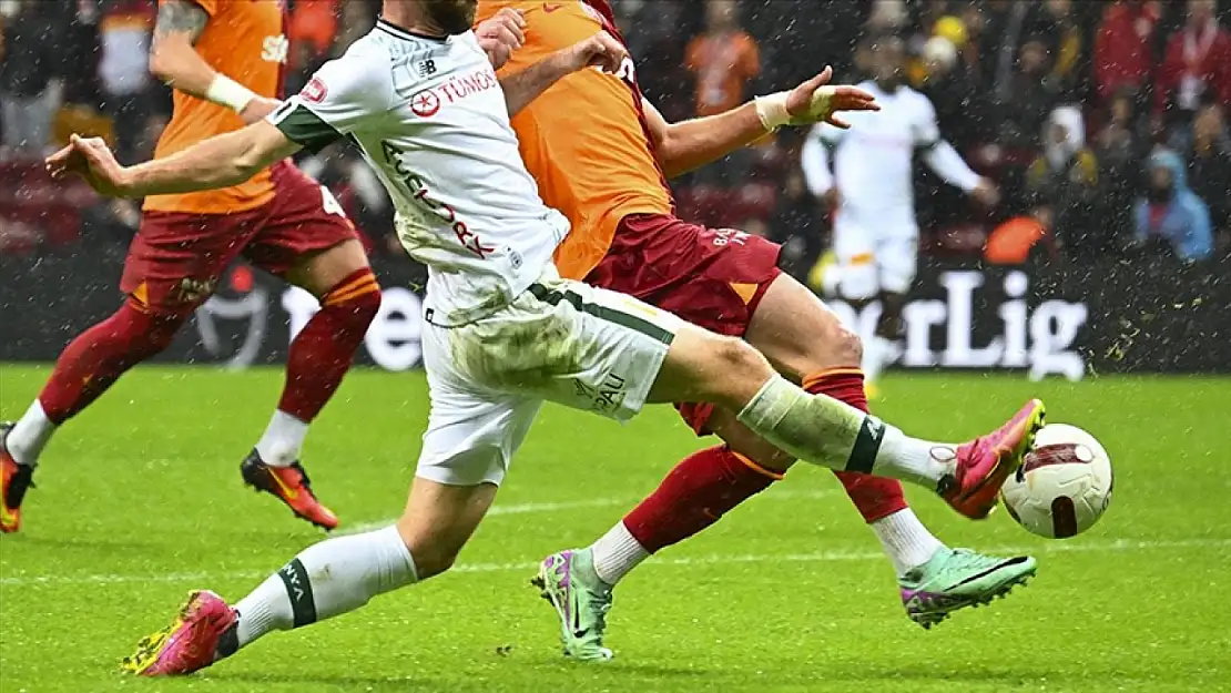 Lider Galatasaray, yarın Konyaspor'a konuk olacak