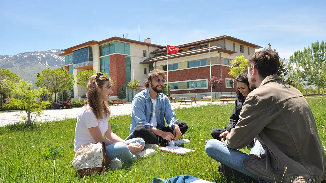 NEÜ tanıtım günleri yapıldı