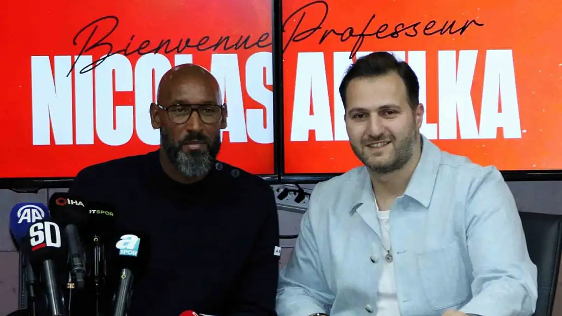 Nicolas Anelka ile yollar ayrıldı