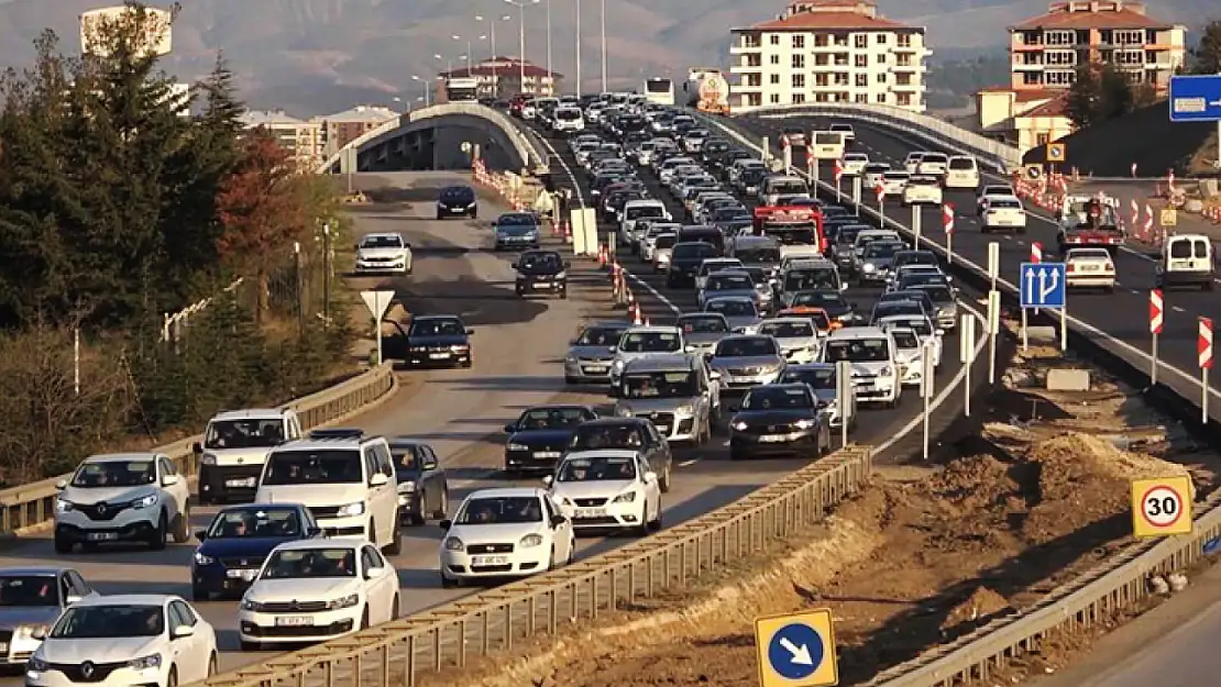 O noktadan 627 bin araç geçiş yaptı