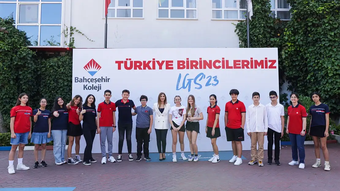 O okul 27 ilden, 58 Türkiye birincisi çıkardı